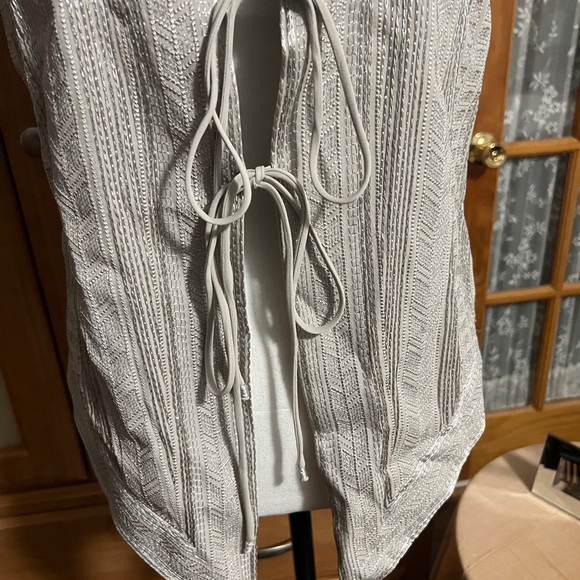 MOSSIMO DUTTY METALLIC THREAD VEST WITH EMBROIDERY - Picture 5 of 16